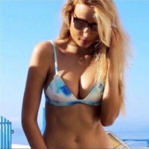 Triangl Bibi Luna Blue Cream Tie Dye Triangle Bikini Top Bright Swim